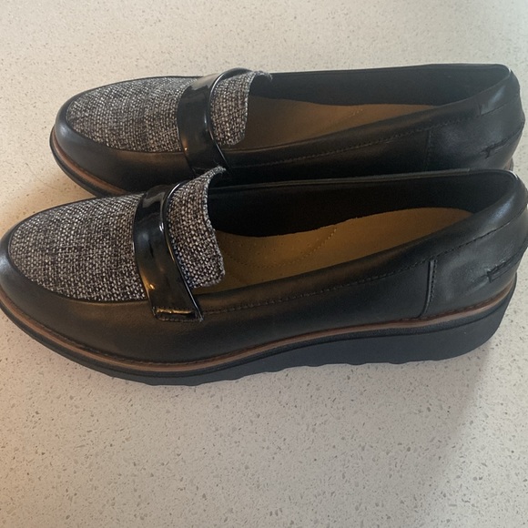 VGUC🍍 Clarks Collection Women's Loafers Shoes Size 10W Leather Black🍍 - Picture 3 of 6